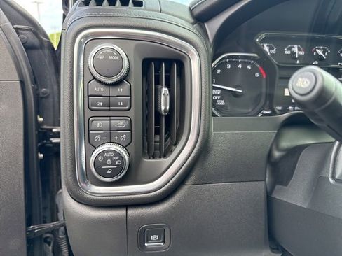 Used 2021 GMC Sierra 1500 SLT w/ SLT Premium Plus Package AWD/4WD image 23