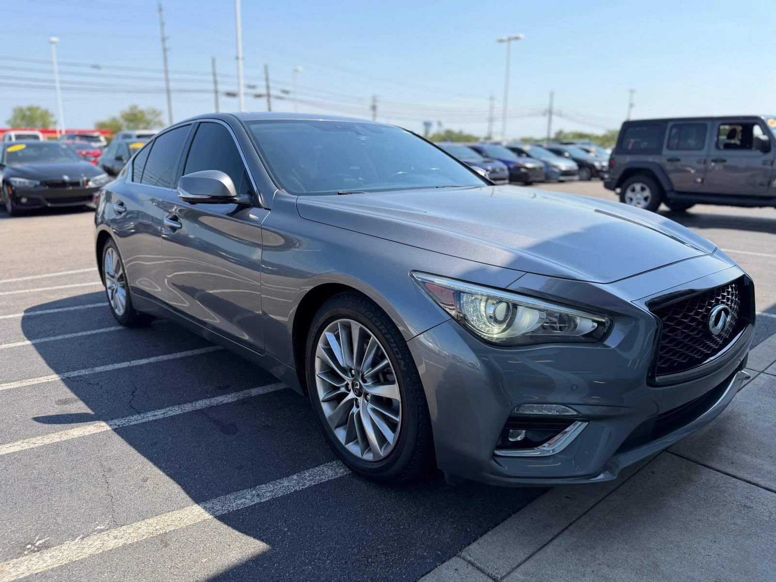 Used 2021 INFINITI Q50 Luxe RWD image 2