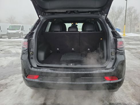 Used 2024 Jeep Compass Limited w/ High Altitude Package image 21