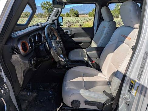 Used 2023 Jeep Gladiator Mojave w/ Cold Weather Group AWD/4WD image 14