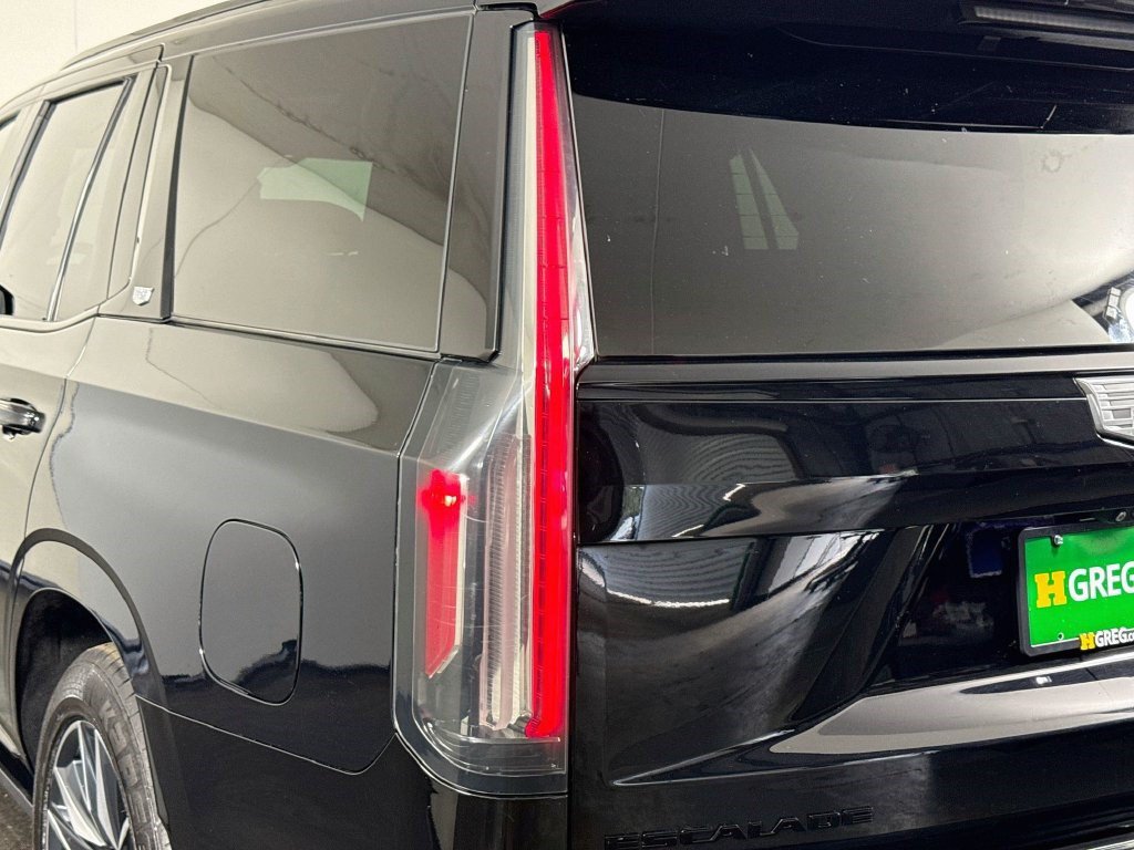 Used 2021 Cadillac Escalade Sport w/ Driver Assist Tech Package AWD/4WD image 35