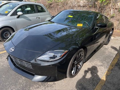 Used 2024 Nissan Z Performance w/ Floor Mat Package image 1