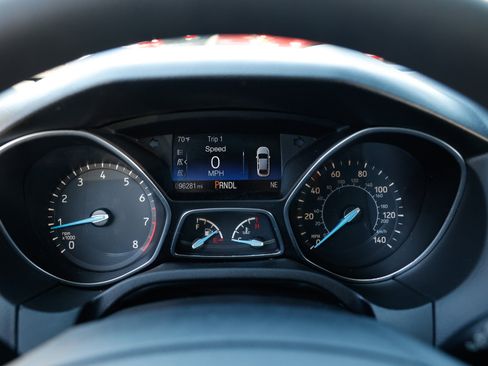 Used 2015 Ford Focus SE image 27