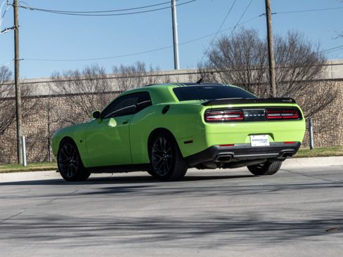 Used 2023 Dodge Challenger R/T Scat Pack w/ Shaker Package image 3