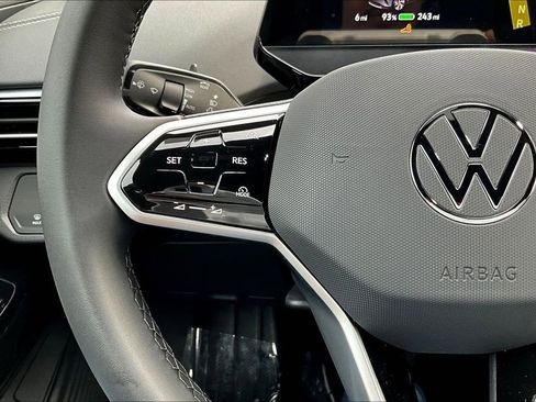 New 2026 Volkswagen ID.4 Pro image 8