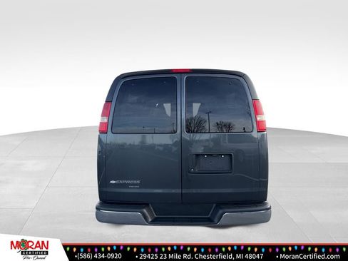 Used 2016 Chevrolet Express 3500 LT w/ LT Preferred Equipment Group image 4