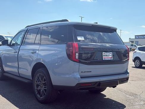 New 2026 Ford Expedition Platinum w/ Stealth Appearance Package AWD/4WD image 5