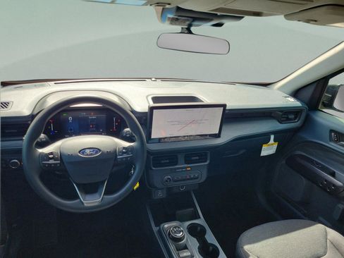 New 2025 Ford Maverick XL w/ Equipment Group 101A image 22