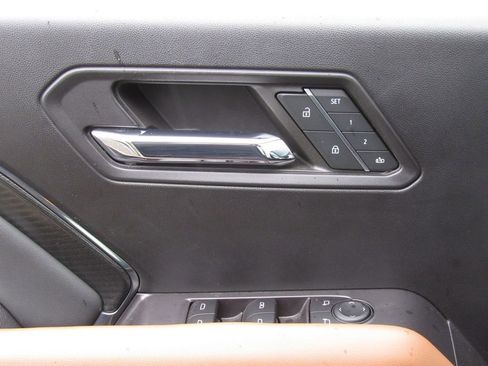 Used 2023 GMC Canyon AT4 w/ LPO, Sports Bar Package AWD/4WD image 37
