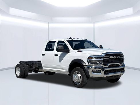 Used 2025 RAM 5500 Tradesman AWD/4WD image 8