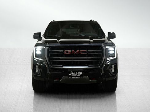 Used 2023 GMC Yukon XL AT4 w/ AT4 Premium Package image 9