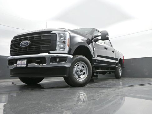 New 2025 Ford F250 XL image 40