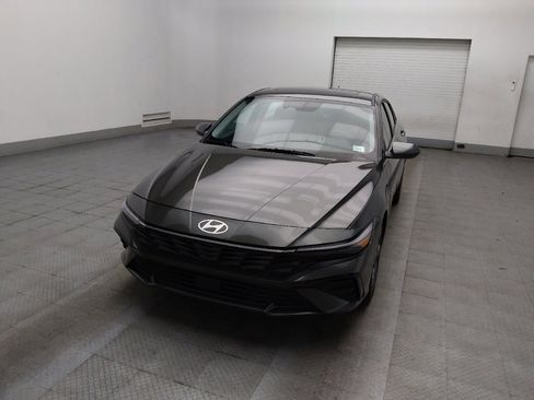 Used 2025 Hyundai Elantra SEL FWD image 15