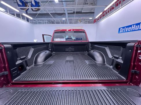Used 2019 RAM 1500 Warlock AWD/4WD image 37