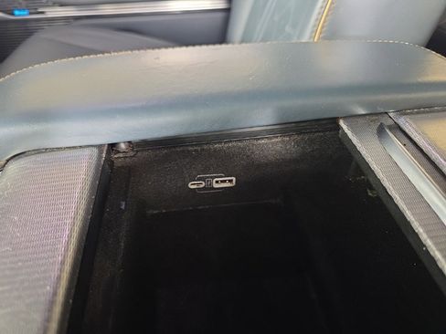 Used 2022 Jeep Grand Wagoneer Series III image 40