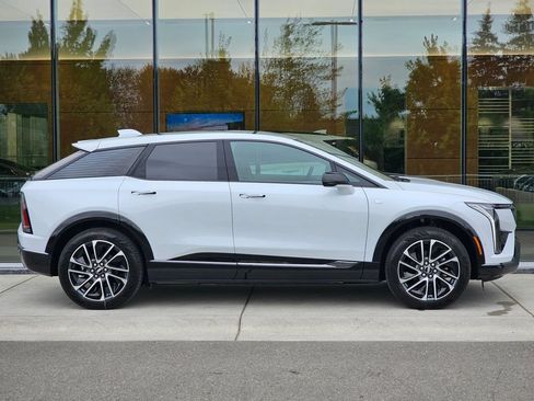 New 2026 Cadillac Optiq Sport 1 AWD/4WD image 6
