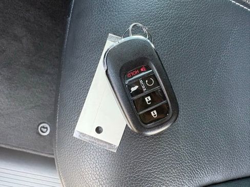 Used 2024 Honda Pilot EX-L image 29