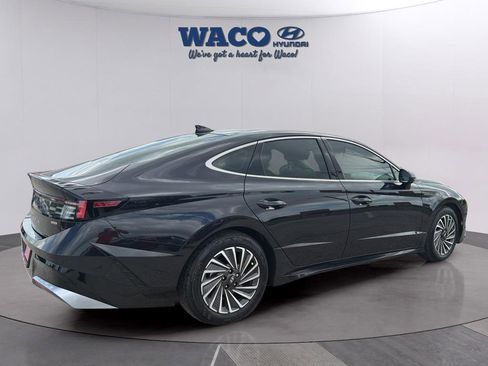 Used 2025 Hyundai Sonata Limited image 13