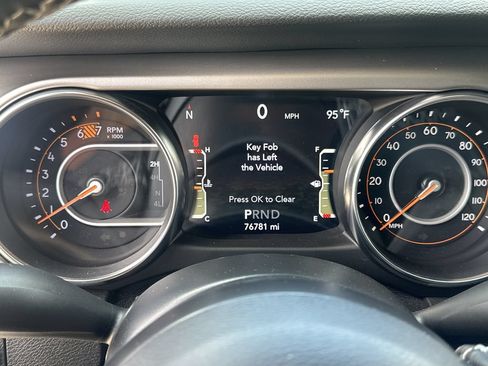 Used 2021 Jeep Wrangler Unlimited Sport AWD/4WD image 26
