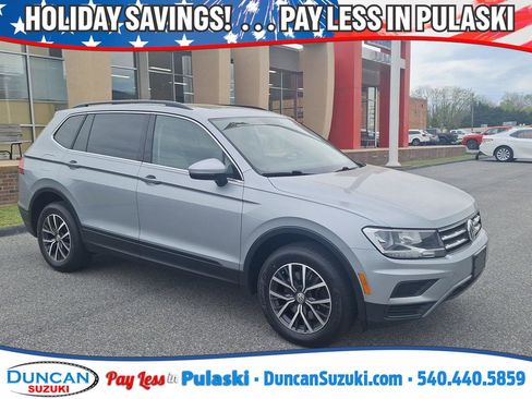 Used 2019 Volkswagen Tiguan SE w/ Panoramic Sunroof Package AWD/4WD image 1