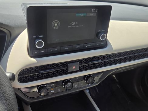 Used 2024 Honda HR-V LX image 21