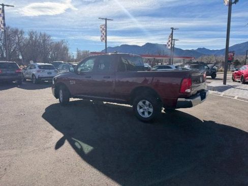 Used 2024 RAM 1500 Classic SLT AWD/4WD image 9