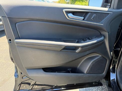 Used 2024 Ford Edge SEL w/ Convenience Package AWD/4WD image 9