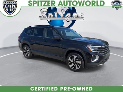 Used 2024 Volkswagen Atlas SE w/ Panoramic Sunroof Package AWD/4WD image 2