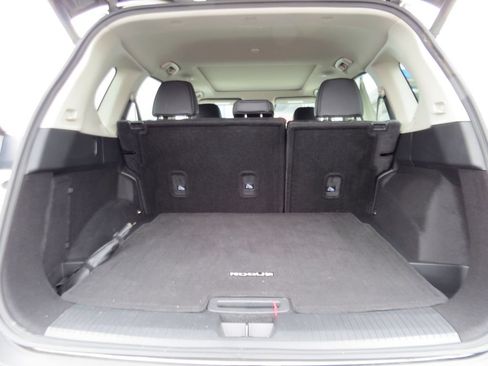 Used 2023 Nissan Rogue SV w/ SV Premium B Package FWD image 12