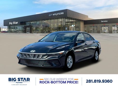 New 2026 Hyundai Elantra SE image 1