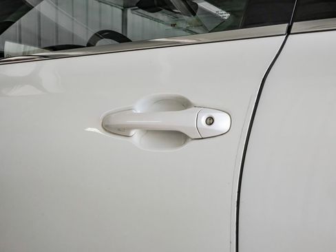 Used 2018 Toyota Highlander XLE image 40