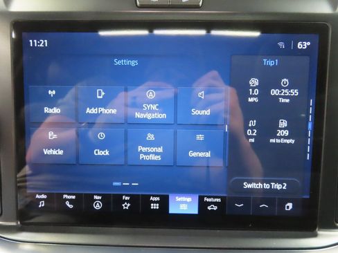 Used 2025 Ford F250 Platinum w/ FX4 Off-Road Package image 31