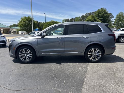 Used 2021 Cadillac XT6 Premium Luxury FWD image 5