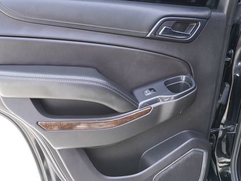 Used 2017 Chevrolet Tahoe LT RWD image 19