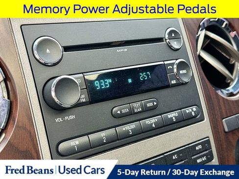 Used 2012 Ford F250 Lariat w/ Chrome Pkg image 18