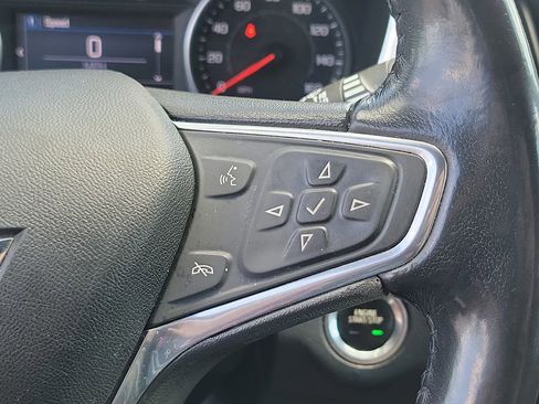 Used 2020 Chevrolet Equinox LT w/ Driver Convenience Package FWD image 24
