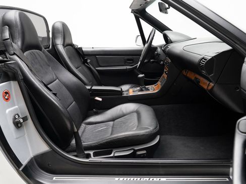Used 1997 BMW Z3 1.9 RWD image 42