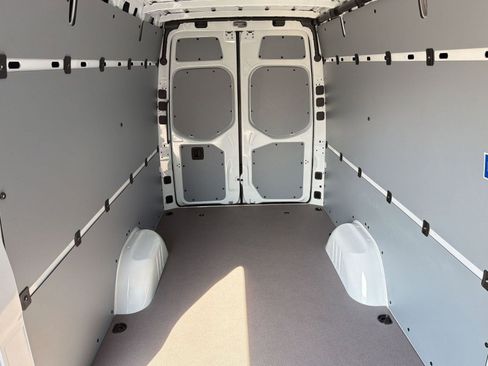 New 2026 Mercedes-Benz Sprinter 2500 image 28