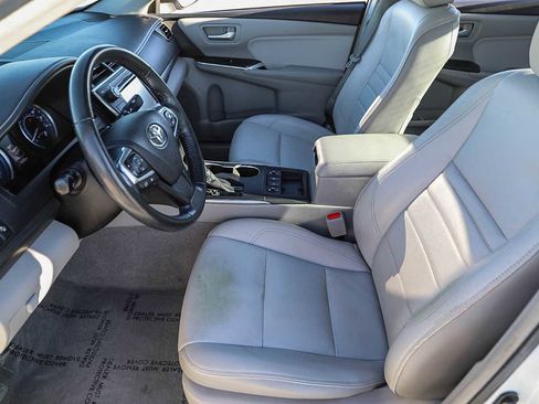 Used 2017 Toyota Camry XLE image 17