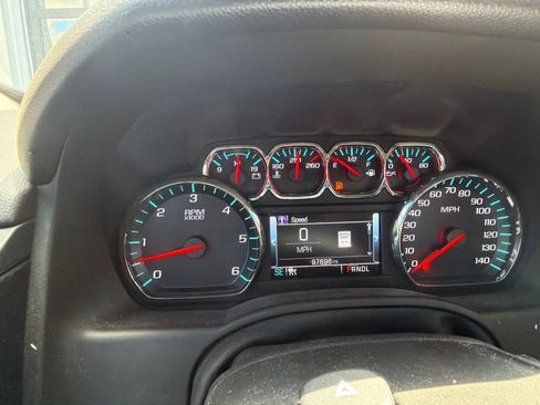 Used 2019 GMC Yukon XL SLT w/ Open Road Package AWD/4WD image 30