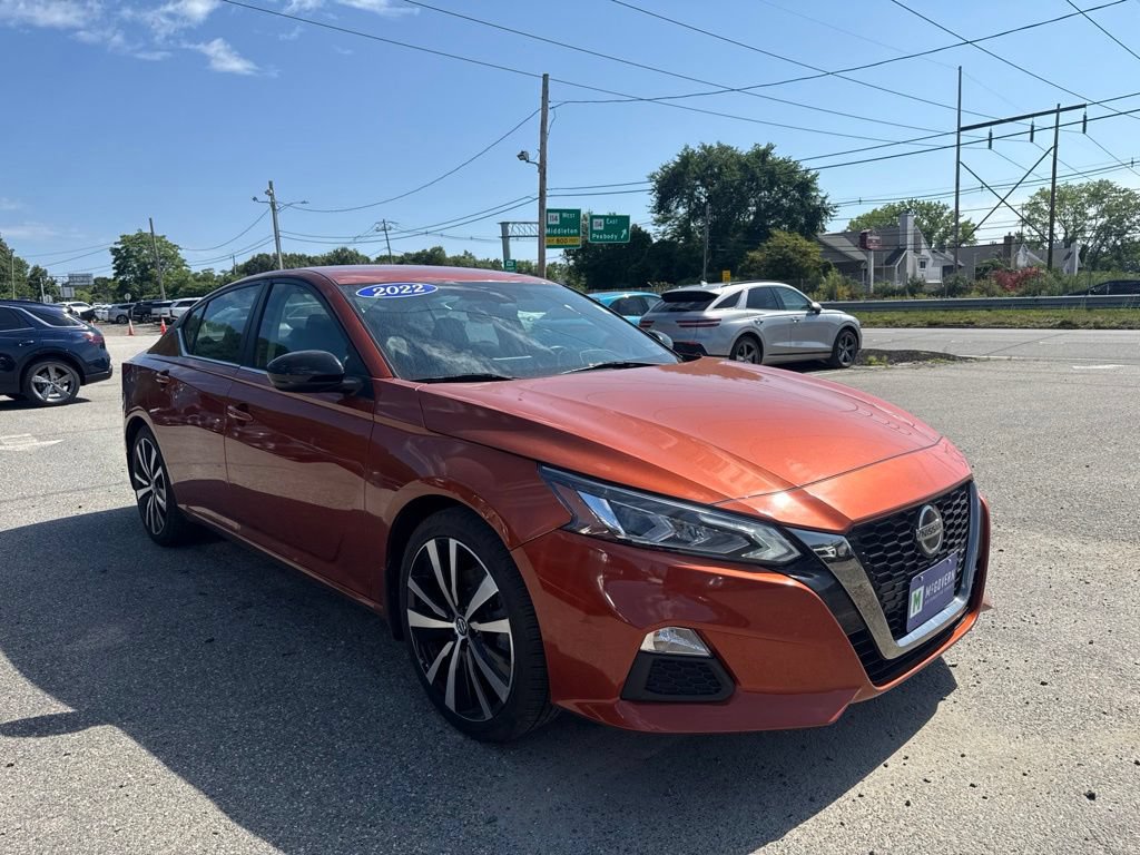 Used 2022 Nissan Altima 2.5 SR FWD image 3