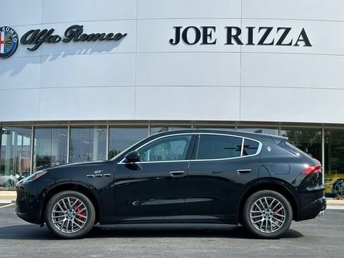 Used 2024 Maserati Grecale Modena AWD/4WD image 3
