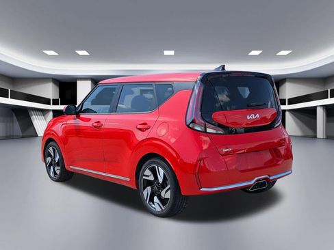 Certified 2023 Kia Soul GT-Line FWD image 4