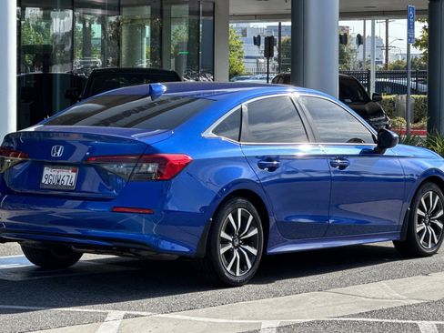 Used 2023 Honda Civic EX image 4