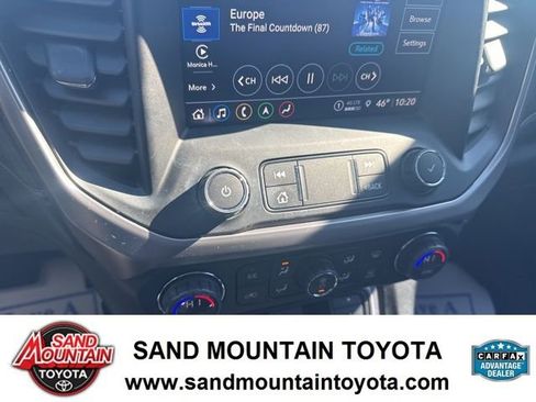 Used 2021 GMC Acadia AT4 w/ Technology Package image 25