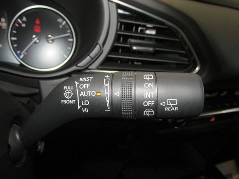 Used 2024 MAZDA CX-30 AWD 2.5 S w/ Premium Package image 18