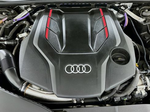 Used 2021 Audi S6 Prestige w/ Prestige Package image 31