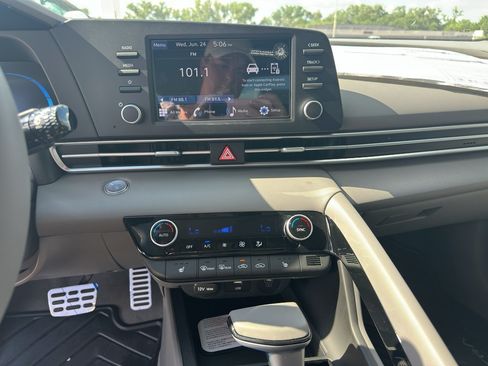 New 2026 Hyundai Elantra N Line FWD image 18