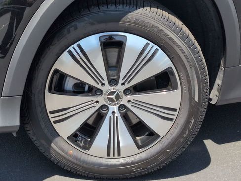 Used 2024 Mercedes-Benz EQB 250+ image 11