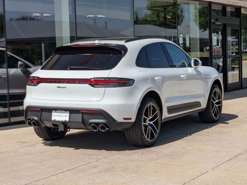 Certified 2025 Porsche Macan AWD/4WD image 9